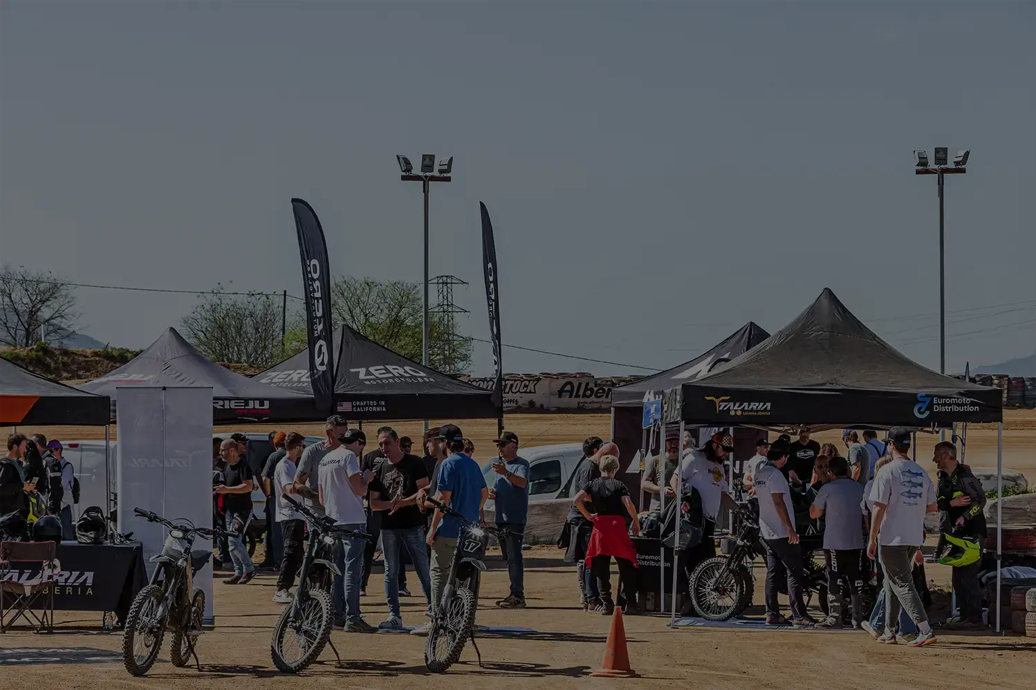 Paddock de un evento de Euromoto
